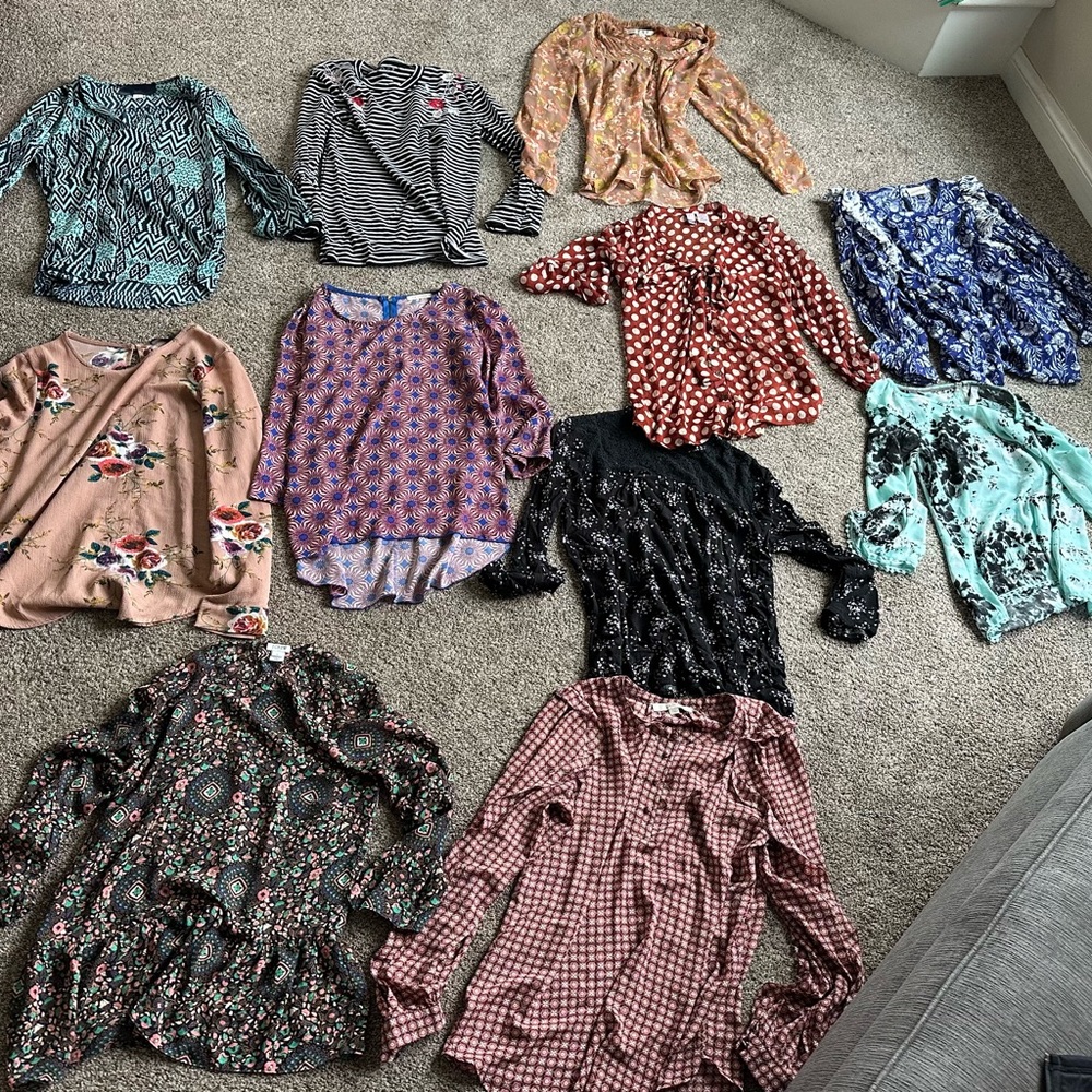 Assorted Women's Blouse Lot 11 tops S-M
